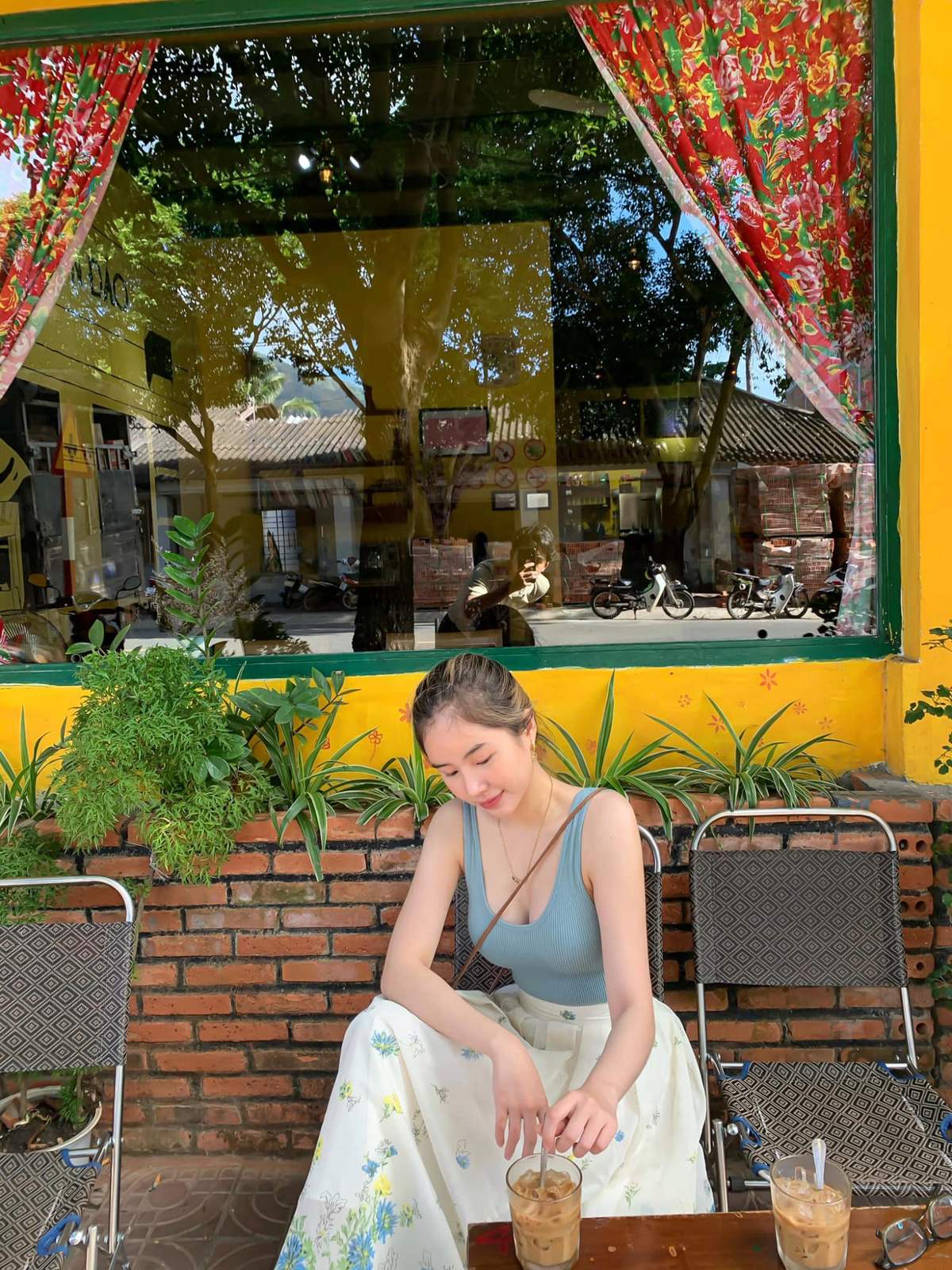 Tìm về những ký ức xưa ở Cafe Ba Lê Côn Đảo 6