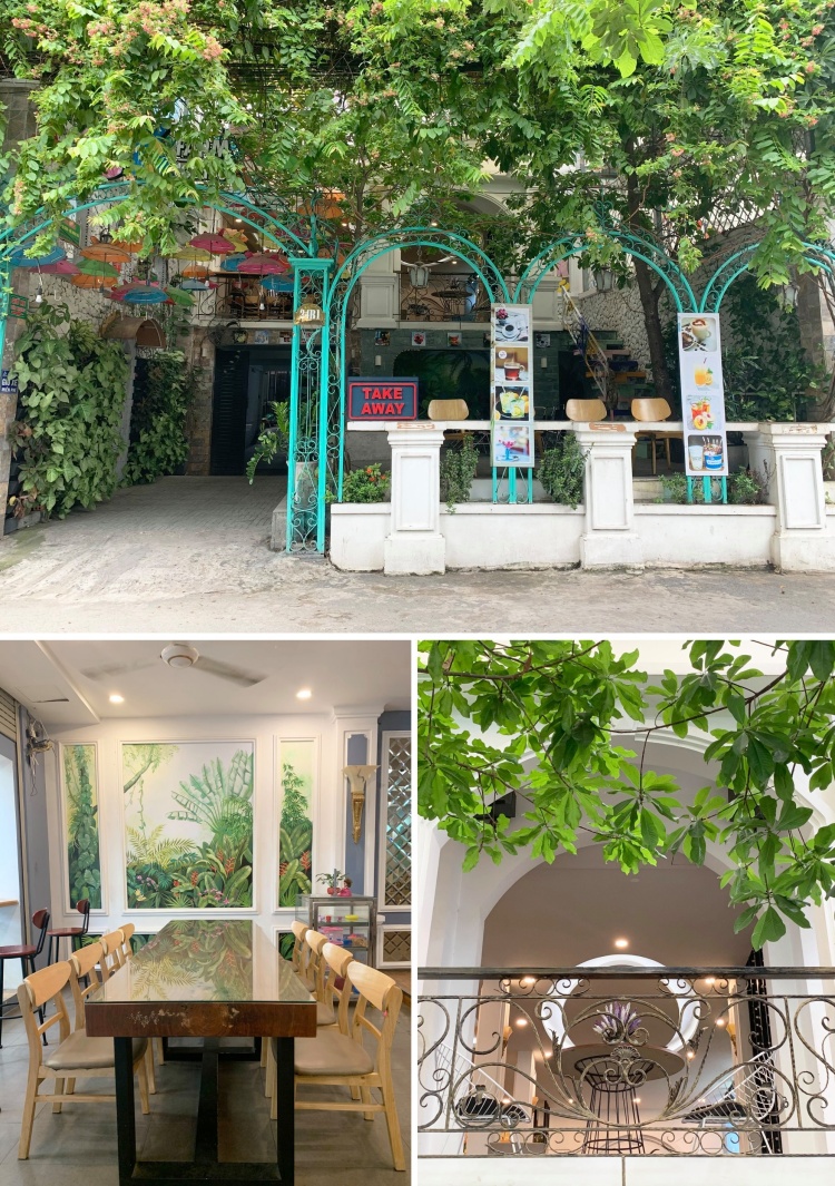 Qu&aacute;n c&agrave; ph&ecirc; với b&agrave;n ghế gỗ, trang tr&iacute; c&acirc;y xanh, tranh tường v&agrave; m&aacute;i v&ograve;m, tạo kh&ocirc;ng gian thoải m&aacute;i v&agrave; tho&aacute;ng đ&atilde;ng.