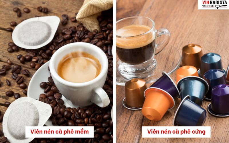 cac-dang-ca-phe-vien-nen Hình ảnh so sánh viên nén cà phê mềm và cứng, kèm tách cà phê trên nền gỗ.