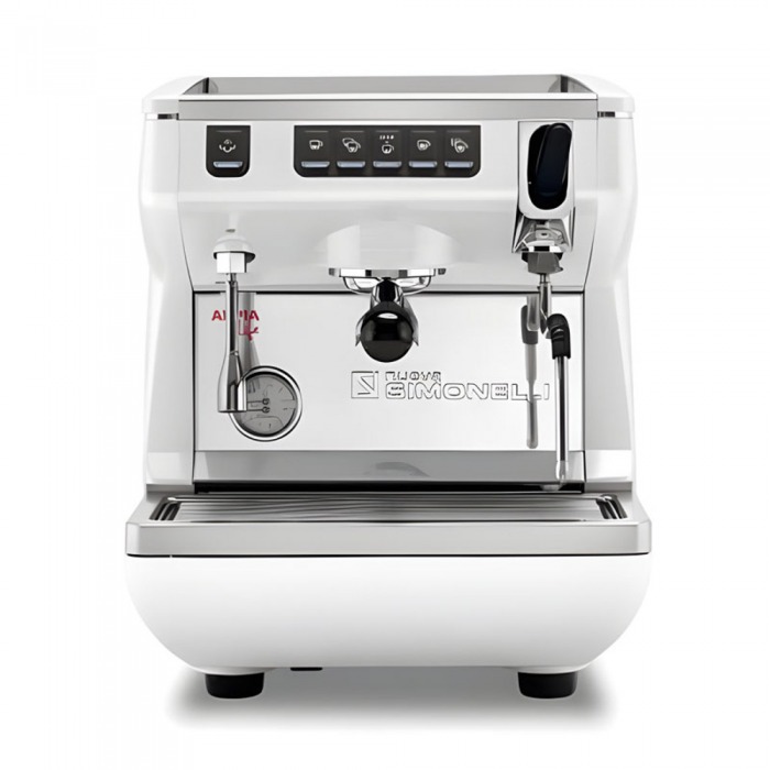 Máy pha cà phê espresso màu trắng với bảng điều khiển và vòi hơi nước.