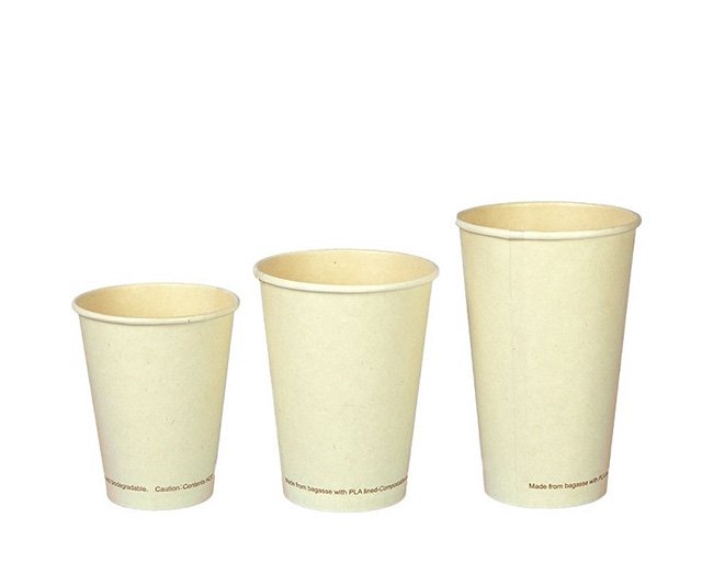 Ba cốc giấy sinh học c&oacute; k&iacute;ch thước kh&aacute;c nhau, xếp cạnh nhau tr&ecirc;n nền trắng.