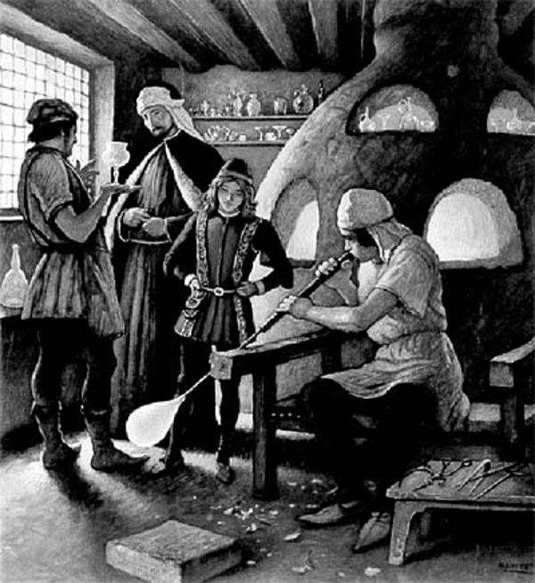 Bốn người trong một xưởng chế tác thủy tinh, một người đang thổi thủy tinh, nền là lò nung và kệ trưng bày sản phẩm.