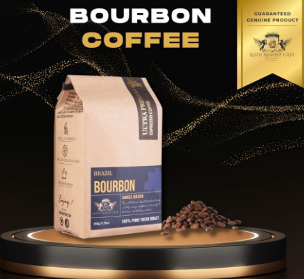 Bao bì cà phê Bourbon Brazil trên nền tối, bên cạnh có hạt cà phê, chữ "Bourbon Coffee" nổi bật phía trên.