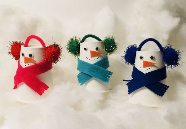 1 cach lam nguoi tuyet bang ly nhua 2 2a4f0c7054ce4020841e04cdfed9cf6f grande