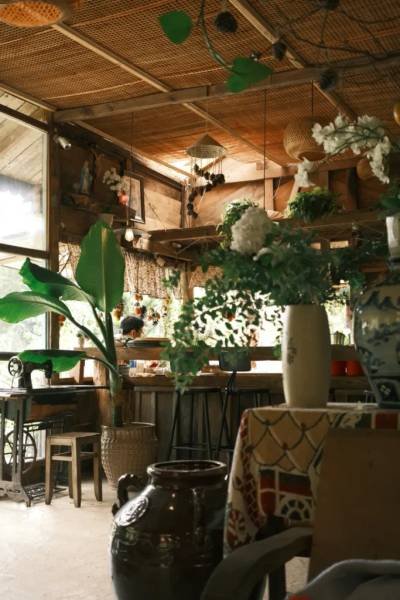 Một g&oacute;c m&ugrave;a thu rực rỡ tại &ldquo;Ph&iacute;a Ch&acirc;n Đồi&rdquo;